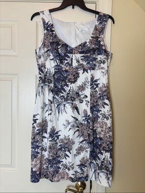 Simone Sleeveless Dress in Antique Color Floral Print size 14